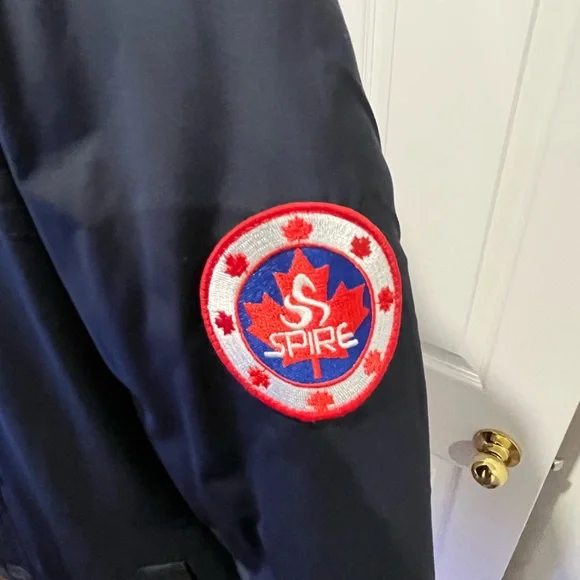 Winter jacket - Picture 2 of 11